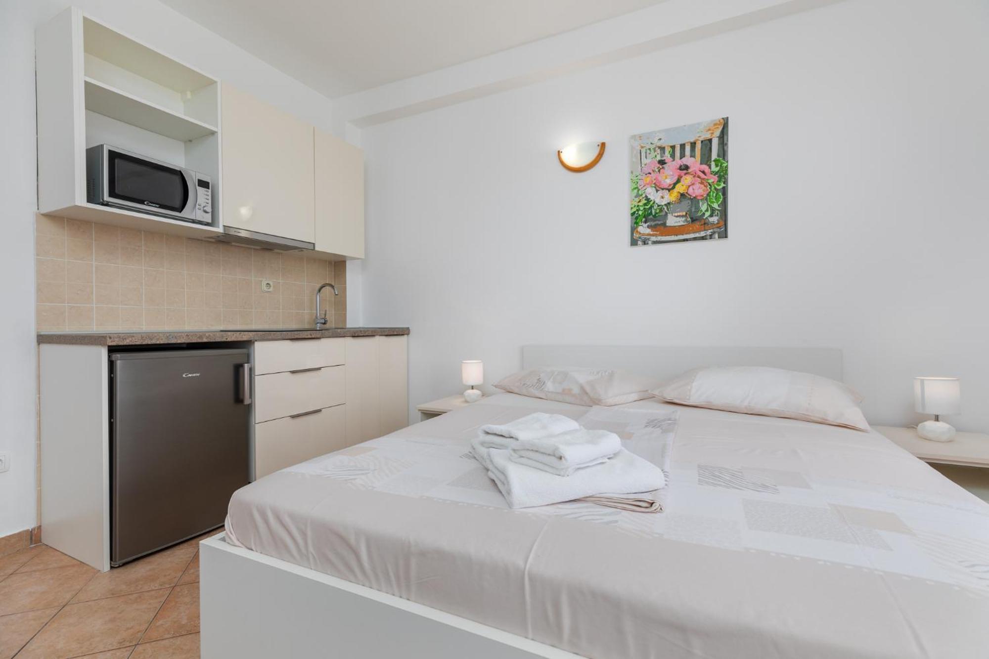 Sita Apartmani Lokva Rogoznica Exterior photo
